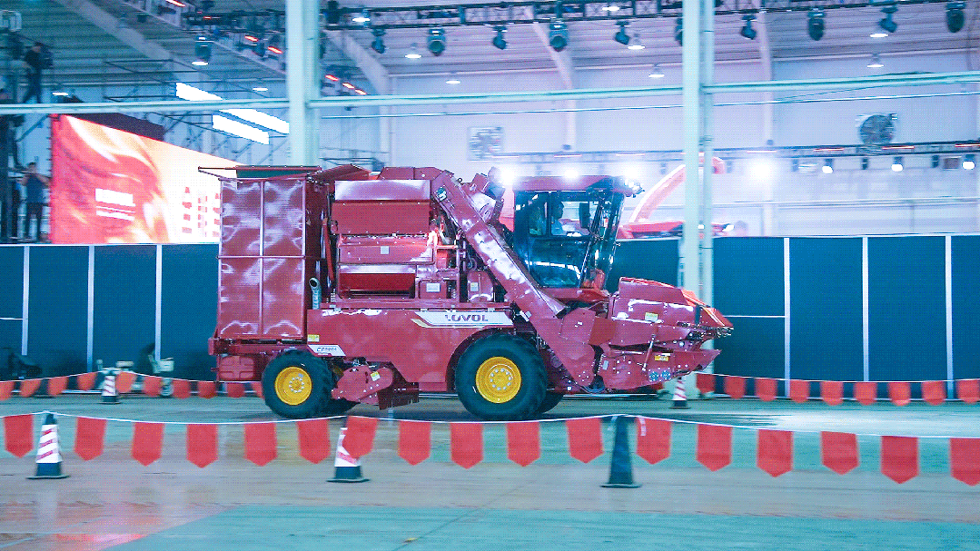 全能全域 智富王者 | 濰柴雷沃2026款玉米機上市暨節油減損指標發布會舉行