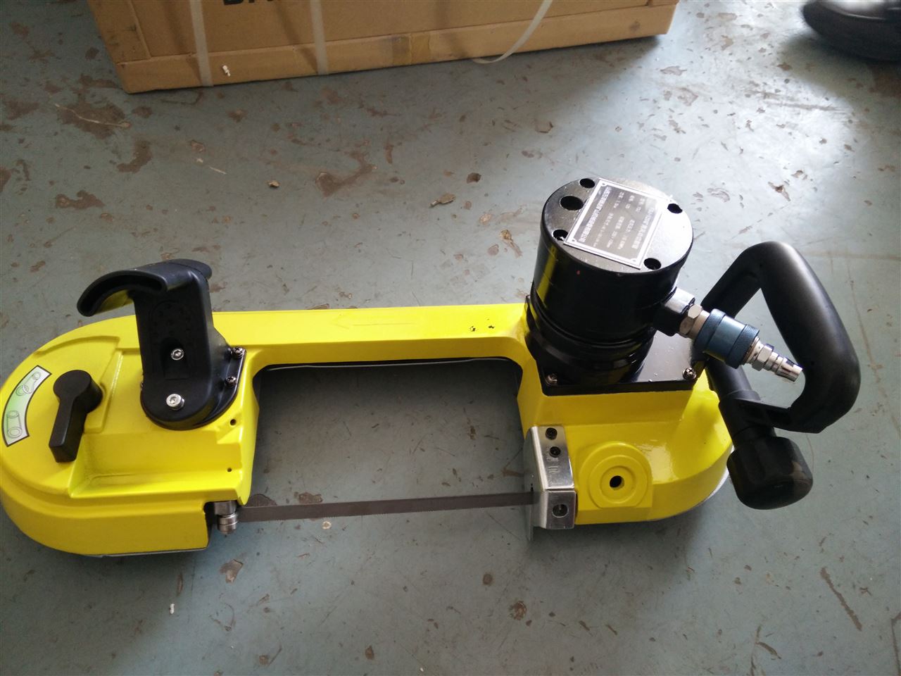 矿用无火花气动切割锯矿用钢轨气动切割锯